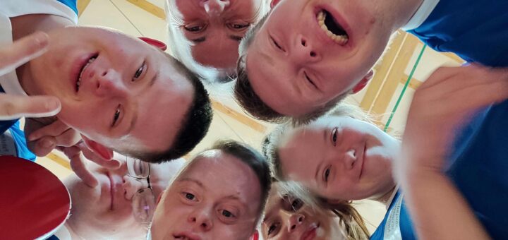 UCZNIOWIE NA TURNIEJU