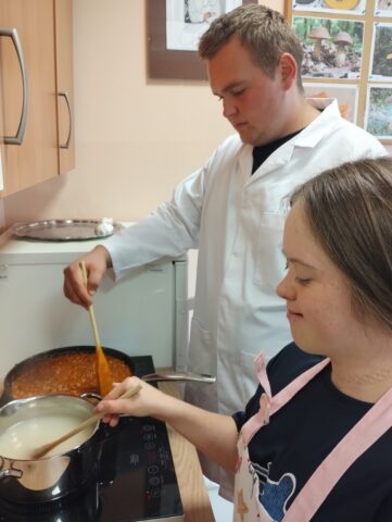 19-IMG_20251014_100603622