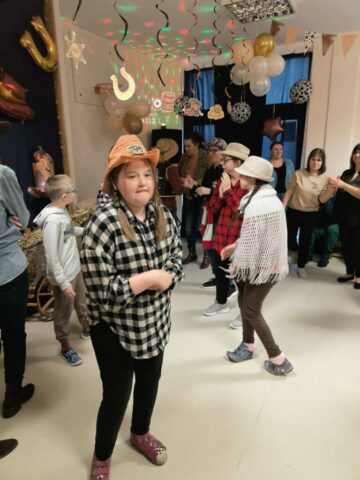 aa072431-529b-4d76-b413-4c908d4e39d9