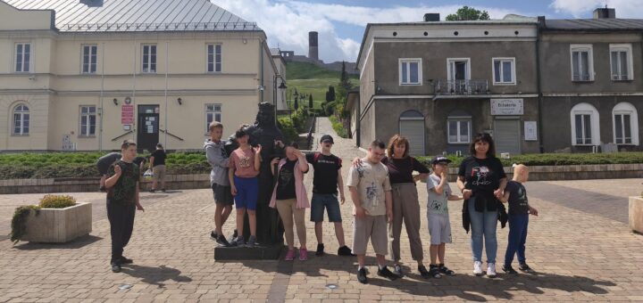 ZDJĘCIE GRUPOWE